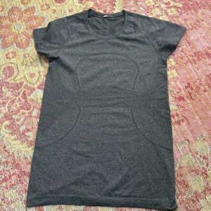 Lululemon Swiftly short sleeve top